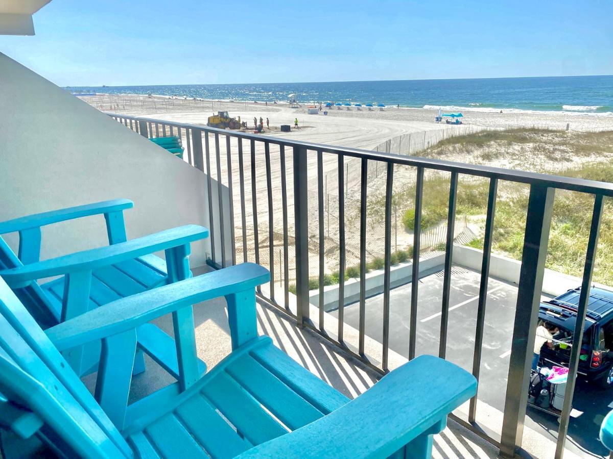 Island Winds East 202 By Albvr - Beautifully Renovated Beachfront Condo & Steps Away From Hangout & More! غولف شورز المظهر الخارجي الصورة